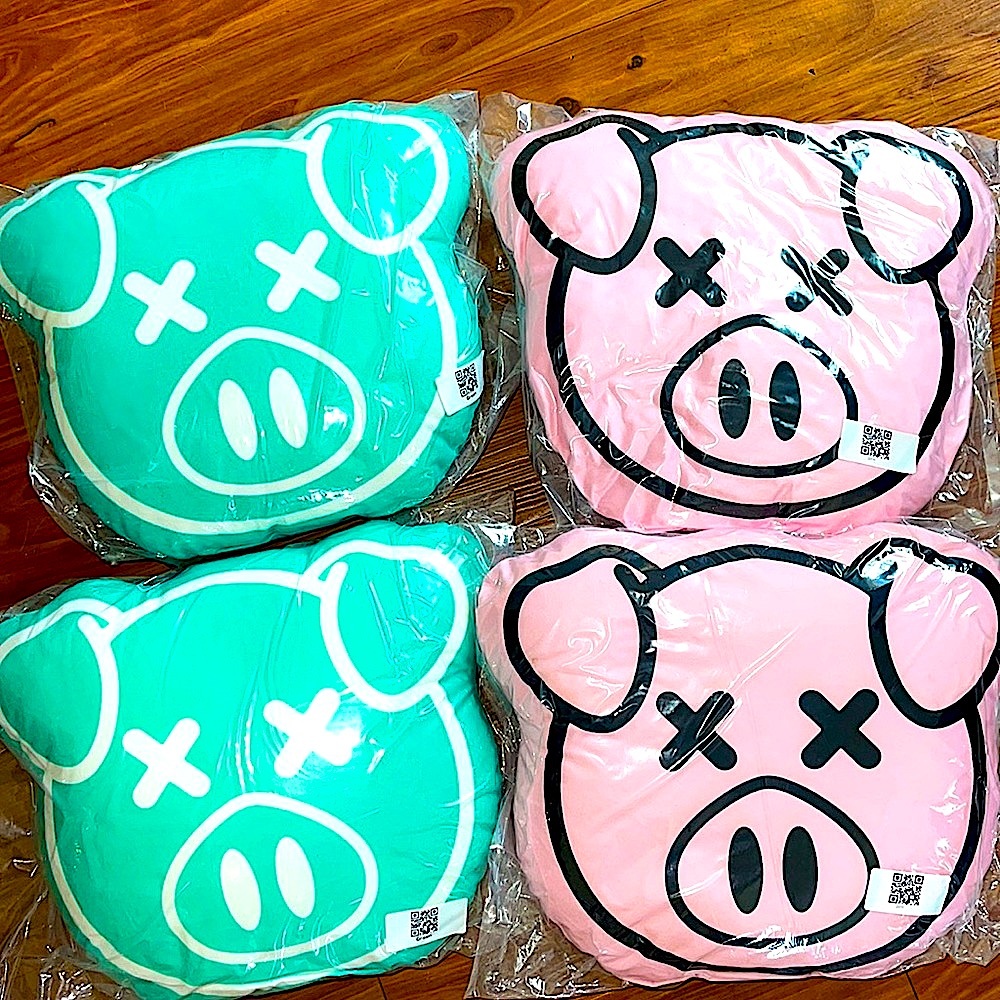 🆕🩷SHANE DAWSON: PINK Pig Head Pillow